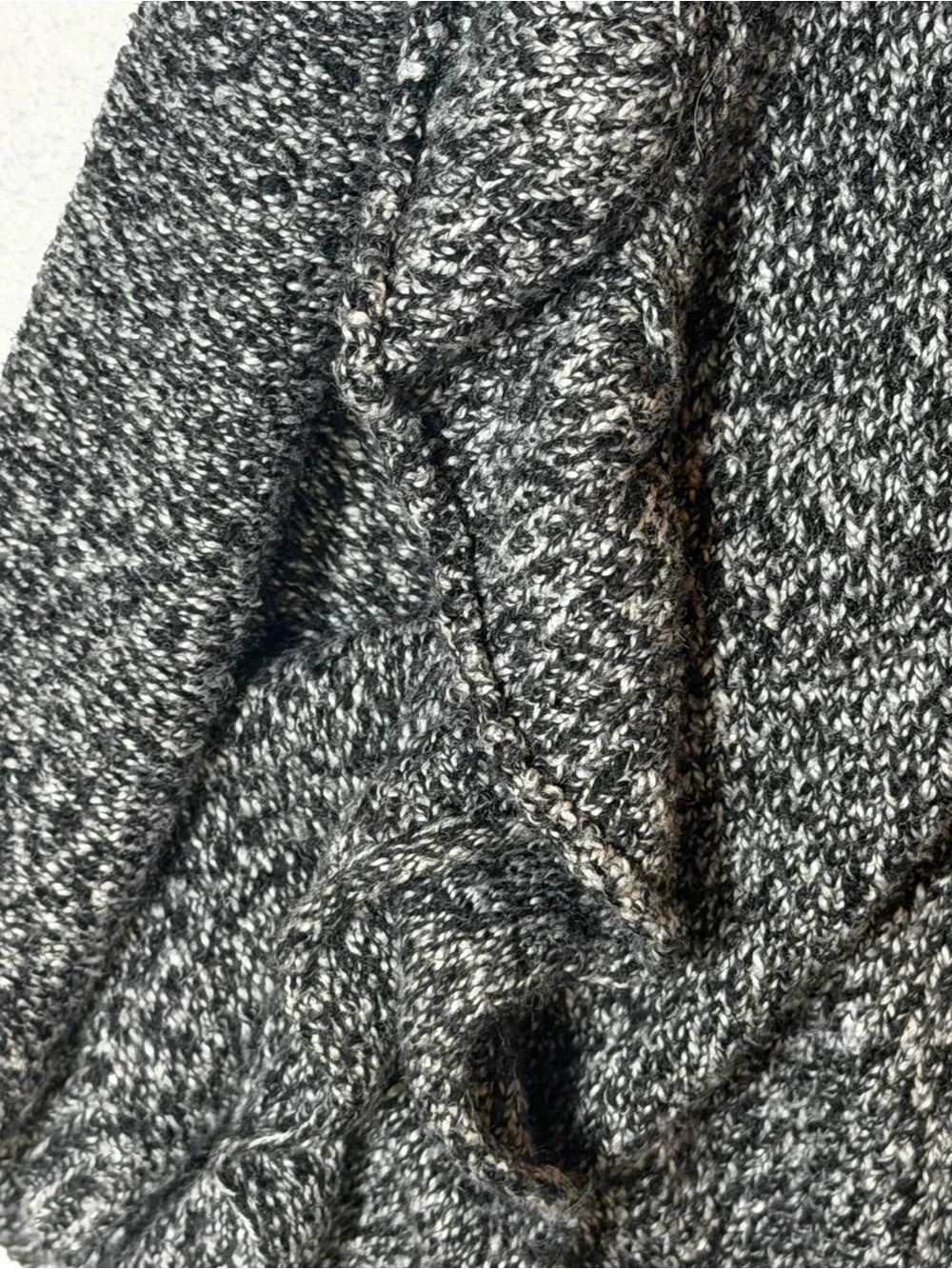 New Directions Marled Knit Cascade Ruffle Vest Sweater Gray Black Size Large - Picture 4 of 5